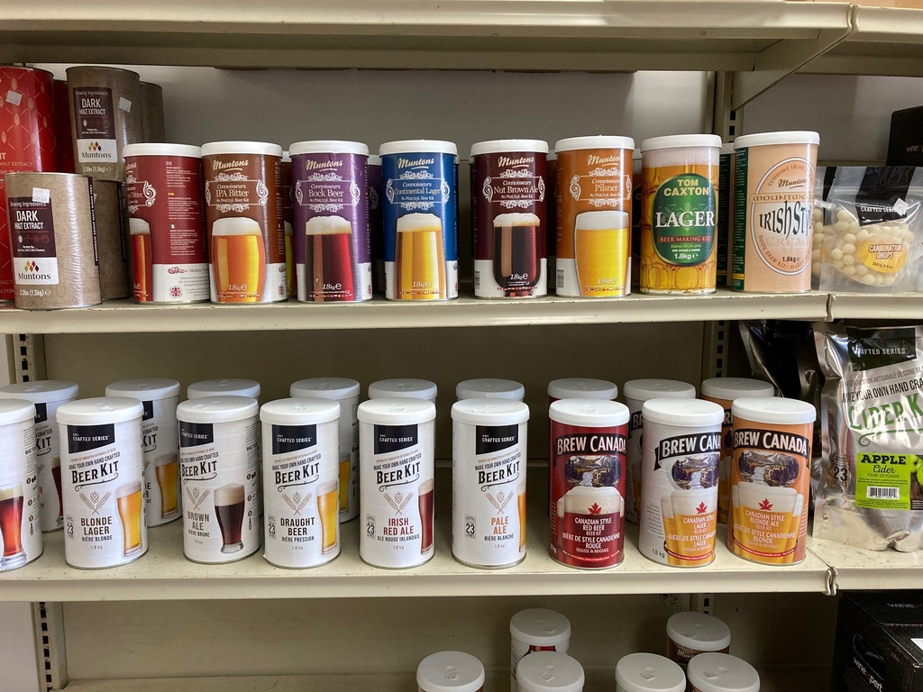 Muntons and Crafted Series beer and cider kits available at Benvin, your personal wine and brewing center in Lasalle, Montreal – home brewing, craft beer, cider making, fermentation, bottling