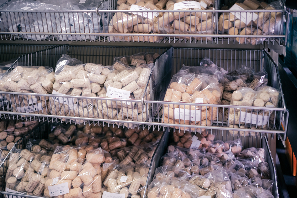 Wine and beer making equipment and materials – fermenters, filters, yeasts, oak, clarifying agents, bottles, corks, labels, premium ingredients, and much more available at Benvin in Lasalle, Montreal